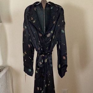Vintage Asian Black Silk Lined Robe!!